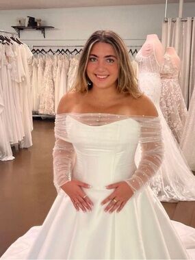 Sophia Tolli Ivory Pearl Embellished Illusion Tulle Bridal Shrug Bolero shawl